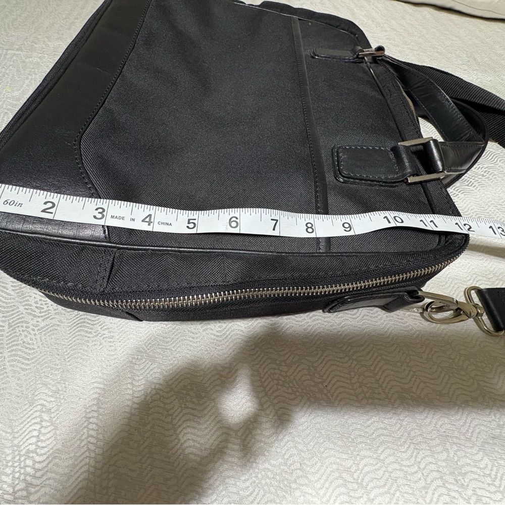 Jones Bootmaker University Briefcase - Picture 6 of 16